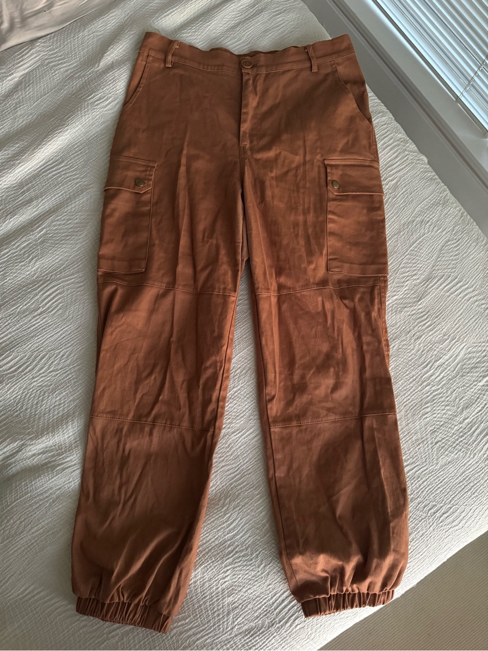 Fashion Nova Women’s Cargo Pants in Camel